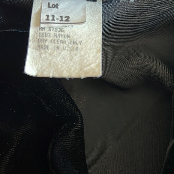 🔹 Charade Vintage Velvet Velour Sheer Sleeve Top with Rhinestone Buttons - Picture 6 of 6